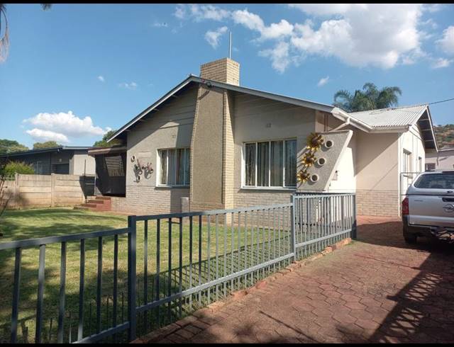 3 BEDROOM PROPERTY TO RENT IN CLAREMONT